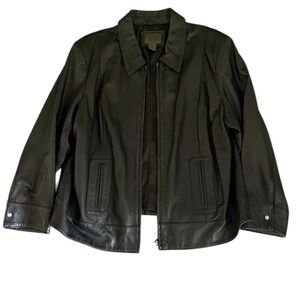 Uniform Woman John Paul Richard plus size black leather jacket